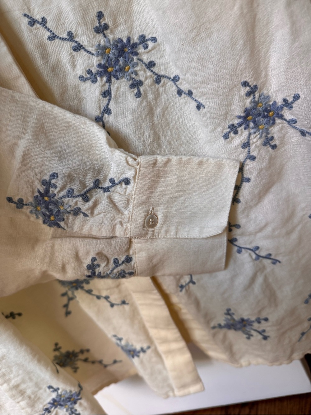 Sezane Cream Linen Blouse with Blue Embroidered Flowers - Picture 6 of 6